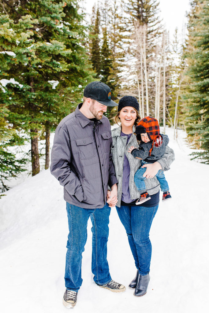 Snowy Family Pictures | Utah Family Photographer