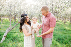 Jones | Provo Orchard | Blossoms Family Pictures