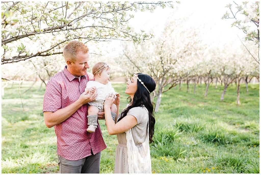 Jones | Provo Orchard | Blossoms Family Pictures