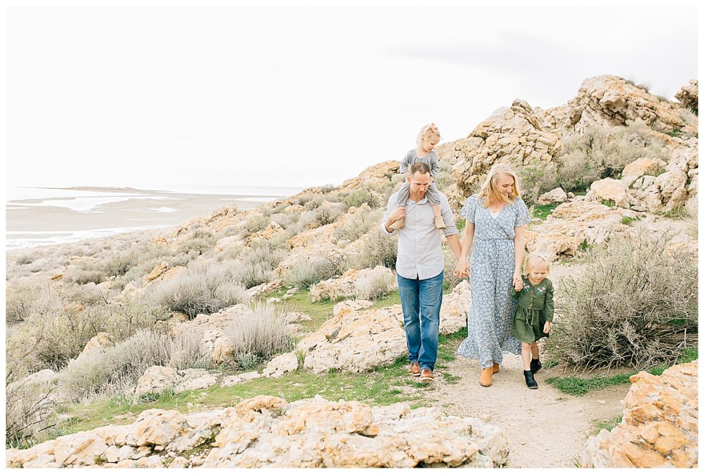 are dogs allowed on antelope island