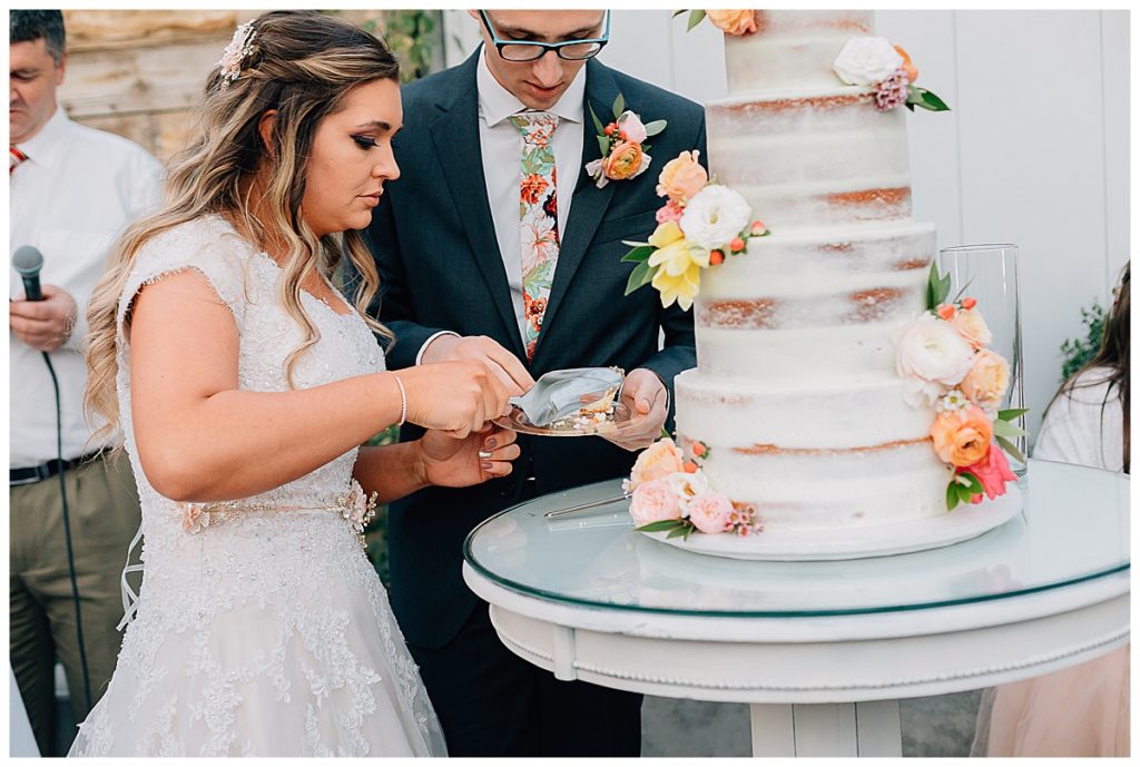 Salt Lake Temple and Shade Home and Garden Wedding | Utah Wedding Photographer