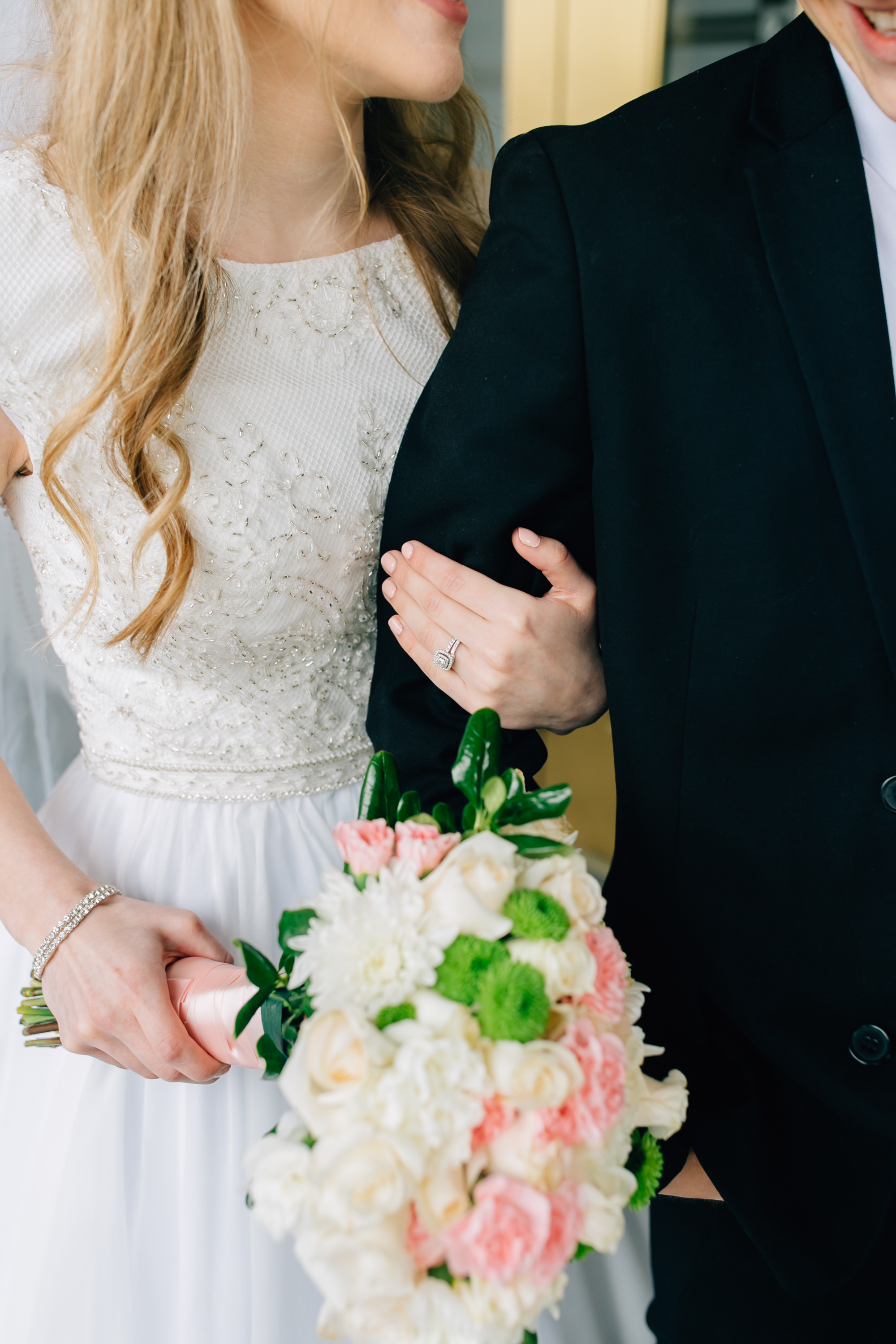 Draper Temple Wedding | Rainy Wedding | Utah Wedding Photographer