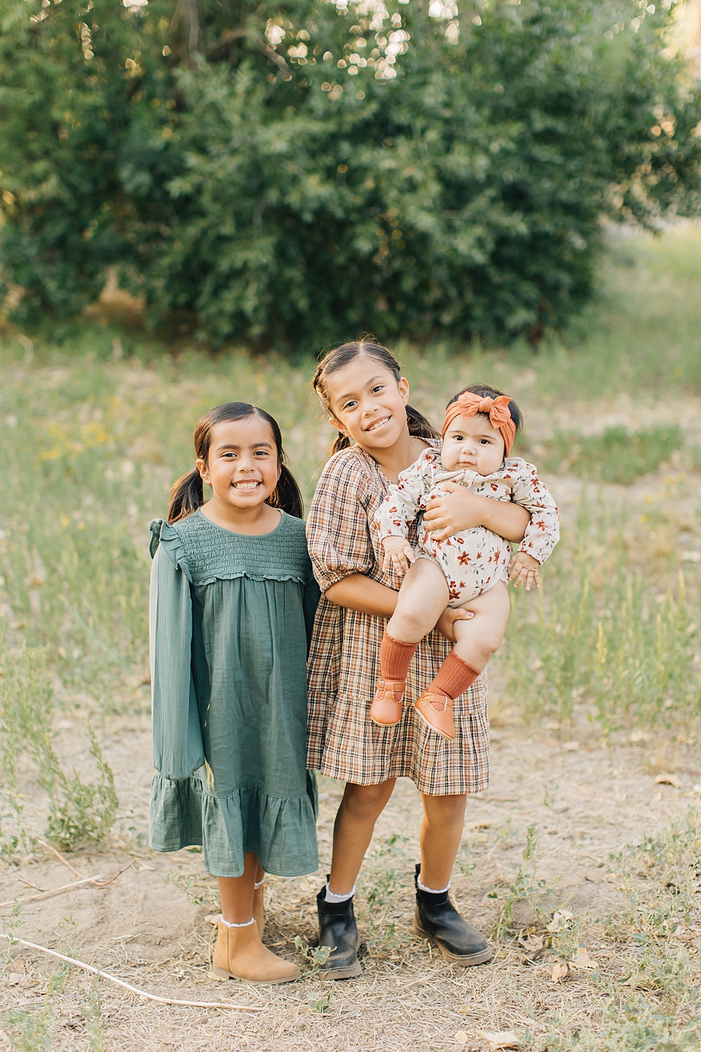 Extended Family Pictures in Utah | Wheeler Farm Pictures