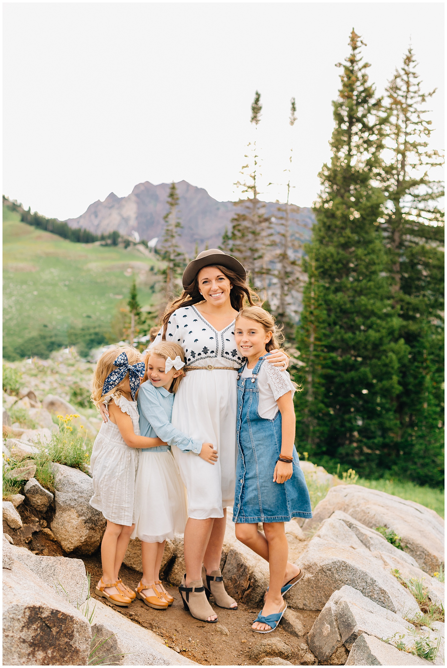 Schmutz | Cloudy Albion Basin Family Pictures