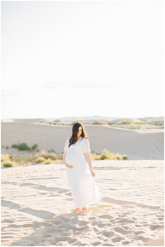 Sand Dunes Maternity Session | Utah photographer - Truly Photography