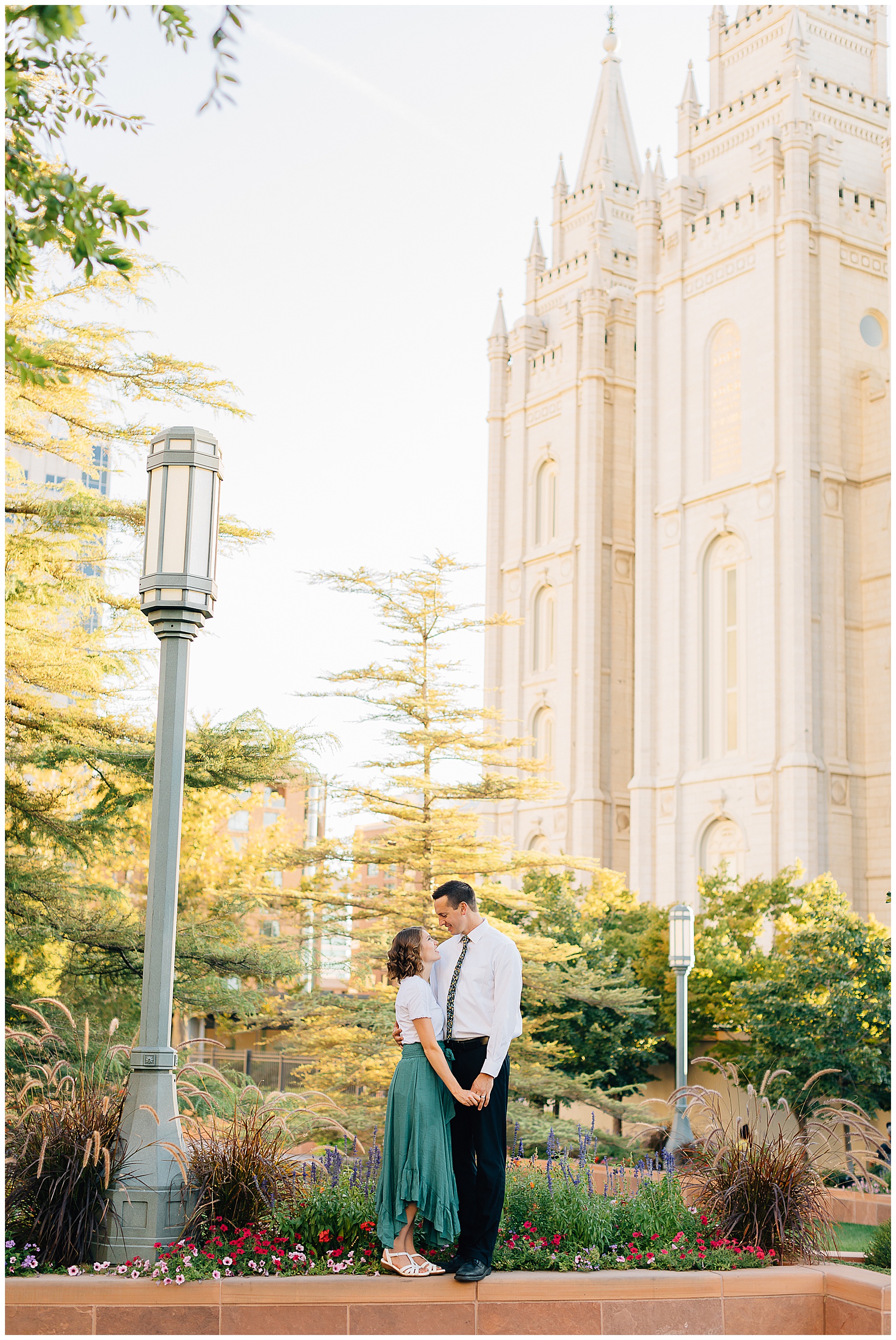 Grange | Salt Lake Temple Family Pictures