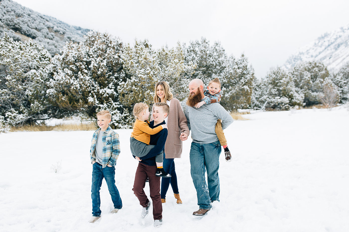 Snowy Family Pictures | Herriman Photographer