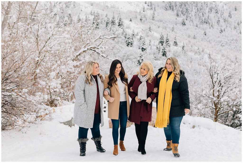 Winter Family Pictures at Neff's Canyon | Blosch Family