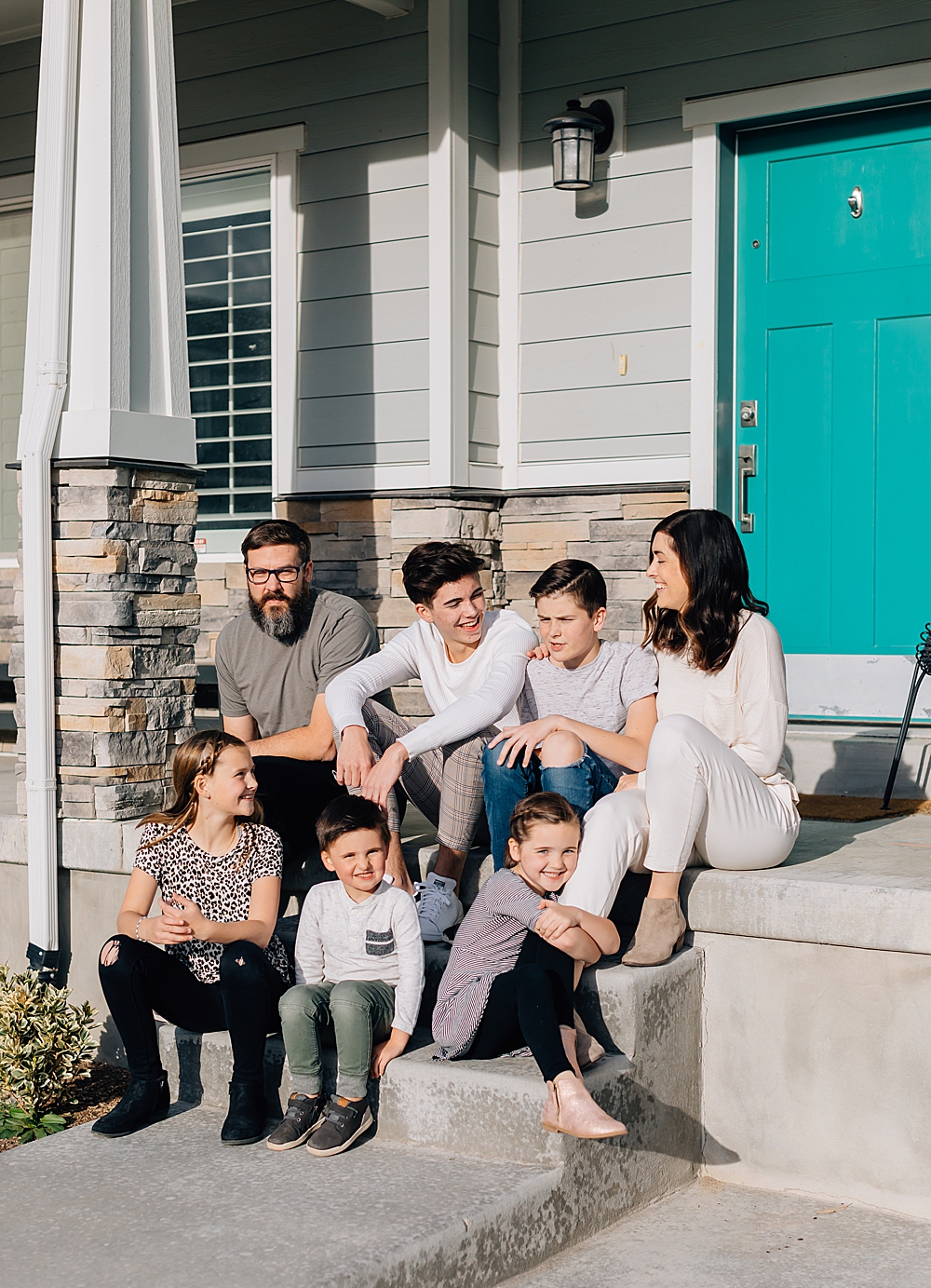 Front Porch Family Pictures | Charlesworth Family