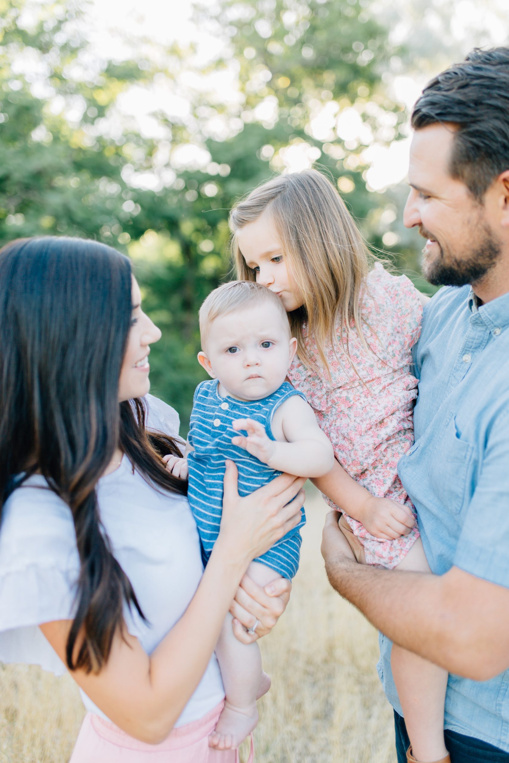 Extended Family Photoshoot | 8 Reasons to Book Your Family Session