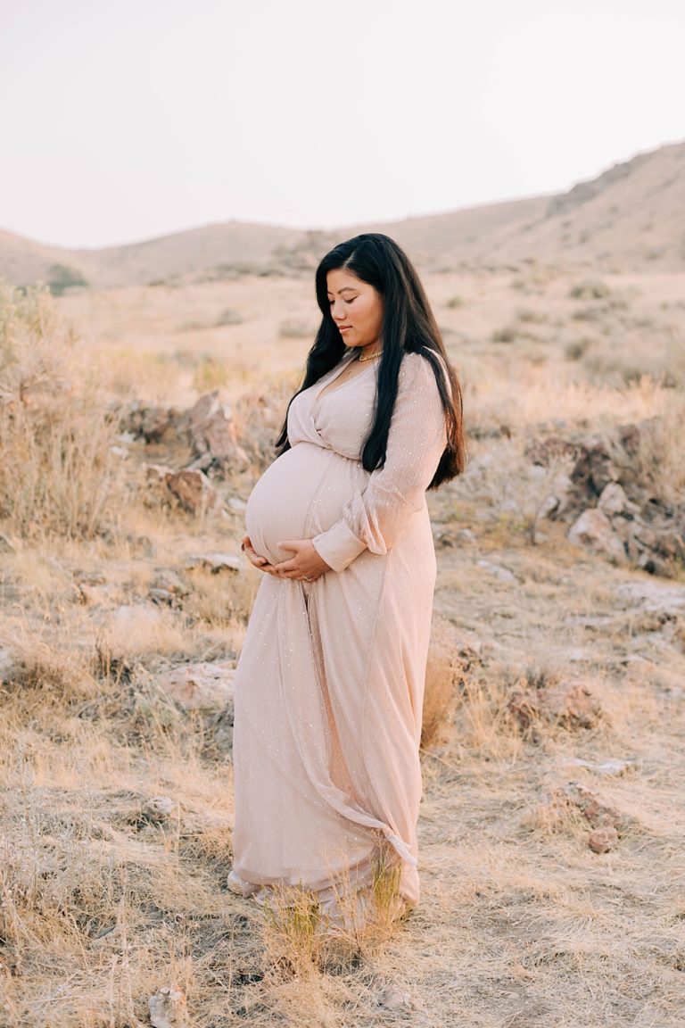 Herriman Maternity Photographer | Monika