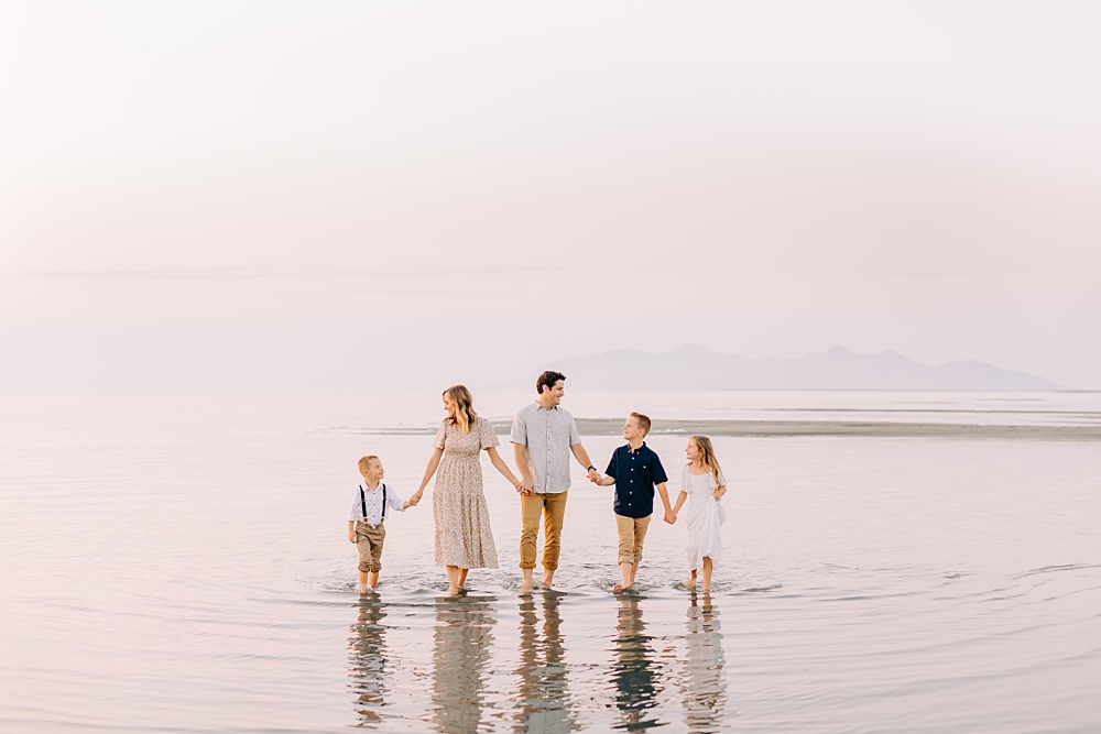 Great Salt Air Family Pictures in Summer | Utah Family Photographer