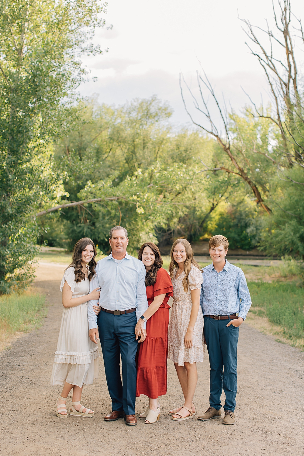 Summer Wheeler Farm Family Pictures | Murray Photographer