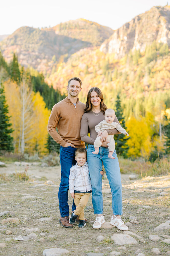 Jordan Pines Mini Session | Fall Family Pictures