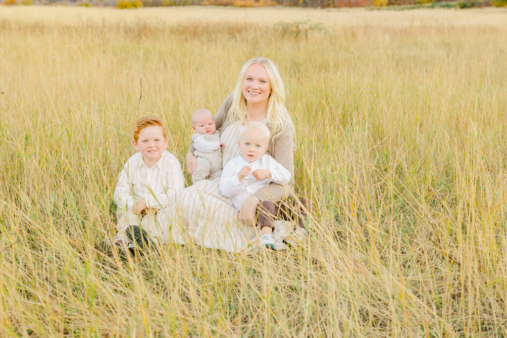 Provo Hills Fall Family Pictures | Springville Photographer