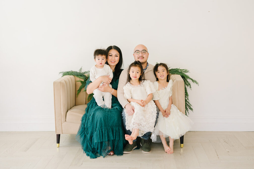 Christmas Minis Outfit Inspiration | Utah Photographer