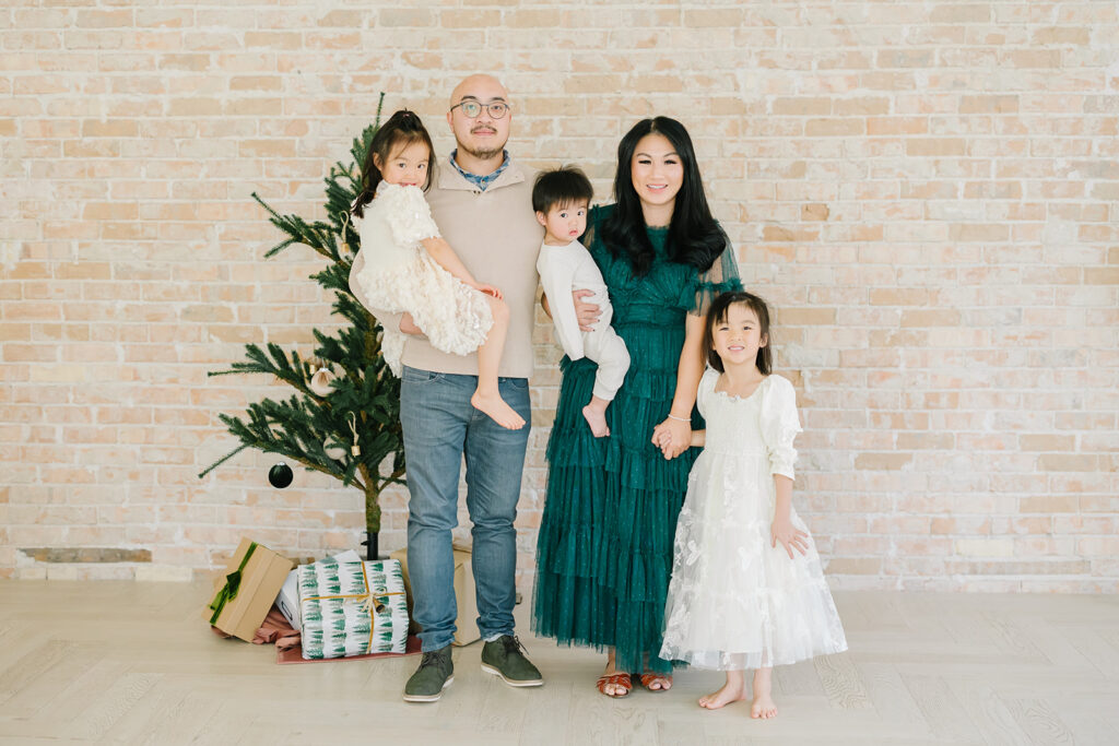 Christmas Minis Outfit Inspiration | Utah Photographer