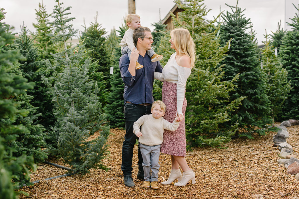 Christmas Tree Mini Session | Kinlands Farm Utah