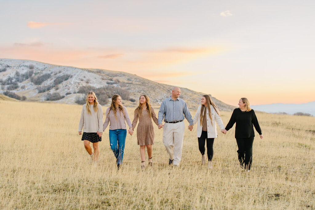 Winter Tunnel Springs Family Pictures | Utah Photographer