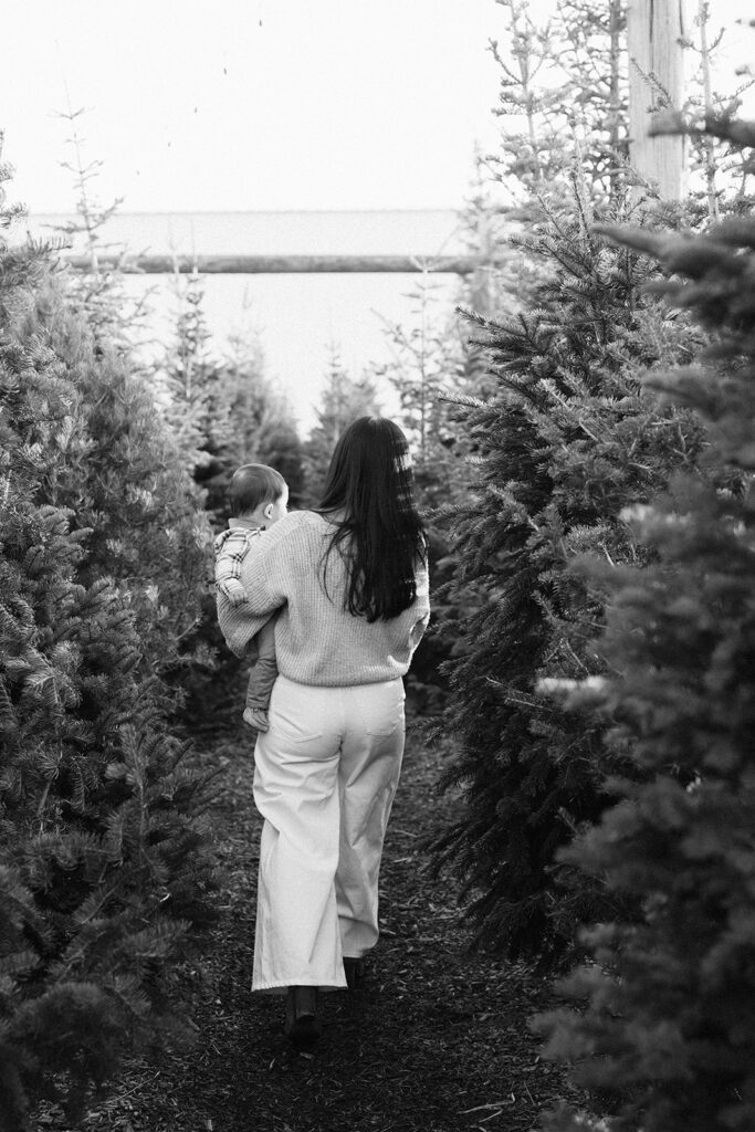 Utah Christmas Tree Mini Session | Kinlands Farm