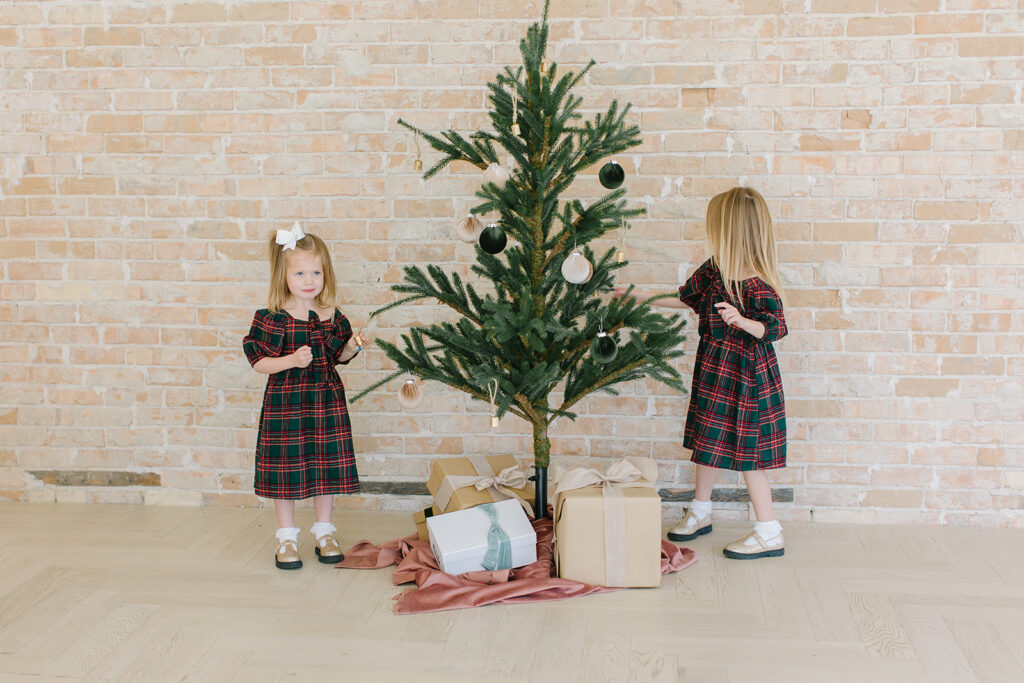 Christmas Mini Session Matching | Utah Photographer