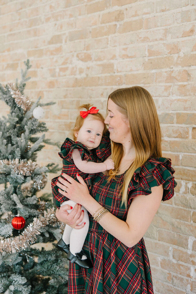 Ivy City Co Matching Outfits | Christmas Mini Session