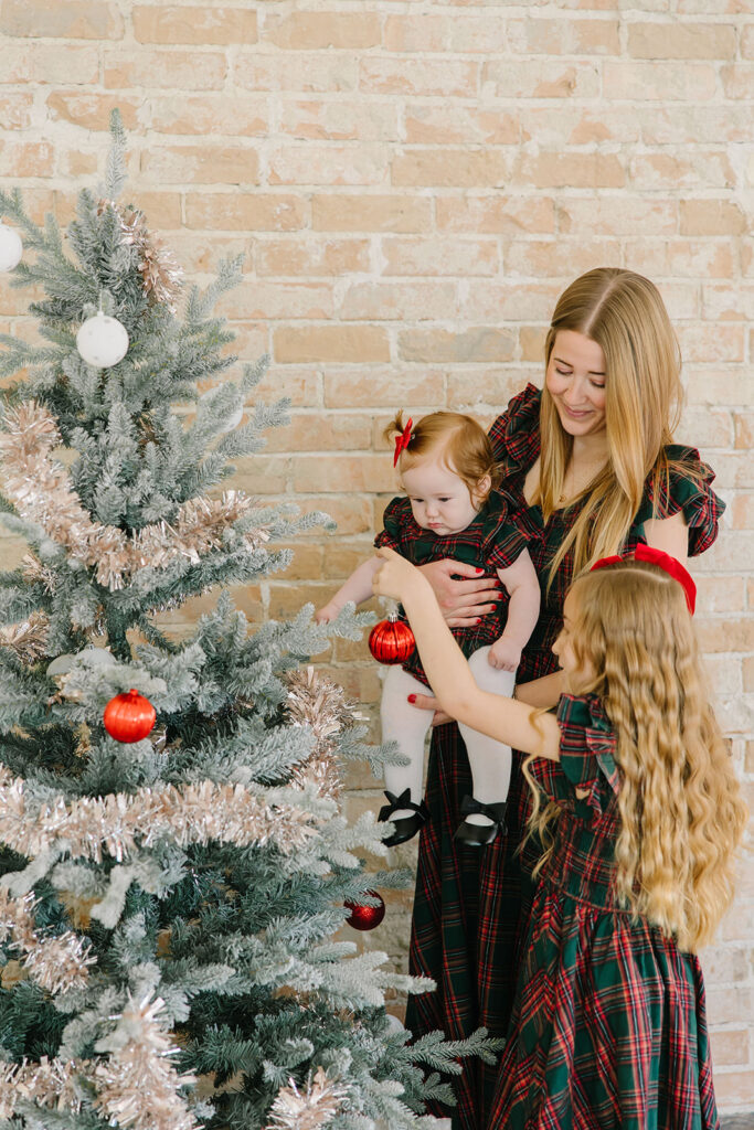 Ivy City Co Matching Outfits | Christmas Mini Session