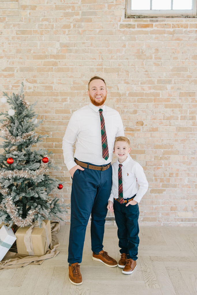 Ivy City Co Matching Outfits | Christmas Mini Session