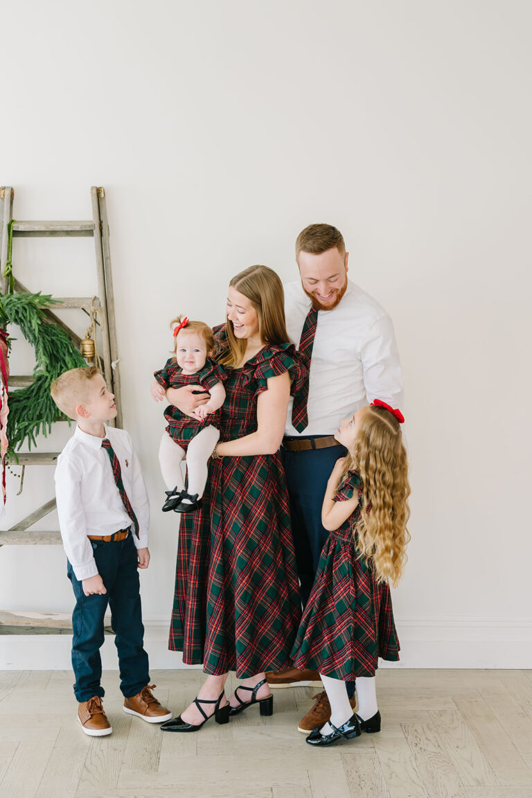 Ivy City Co Matching Outfits | Christmas Mini Session