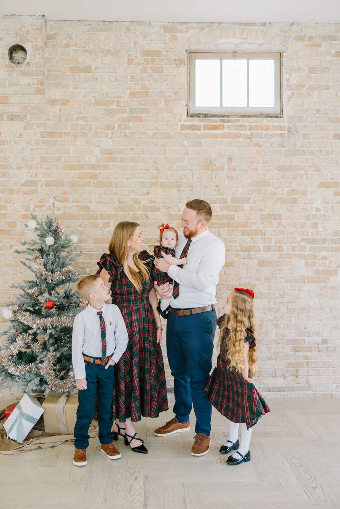 Ivy City Co Matching Outfits | Christmas Mini Session