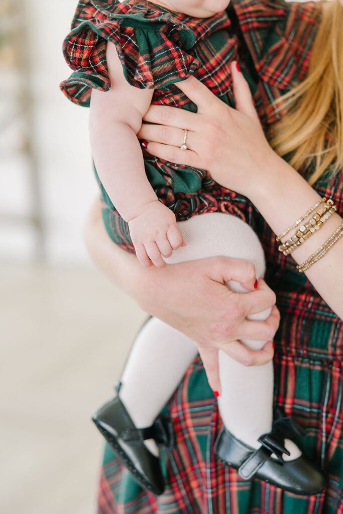 Ivy City Co Matching Outfits | Christmas Mini Session