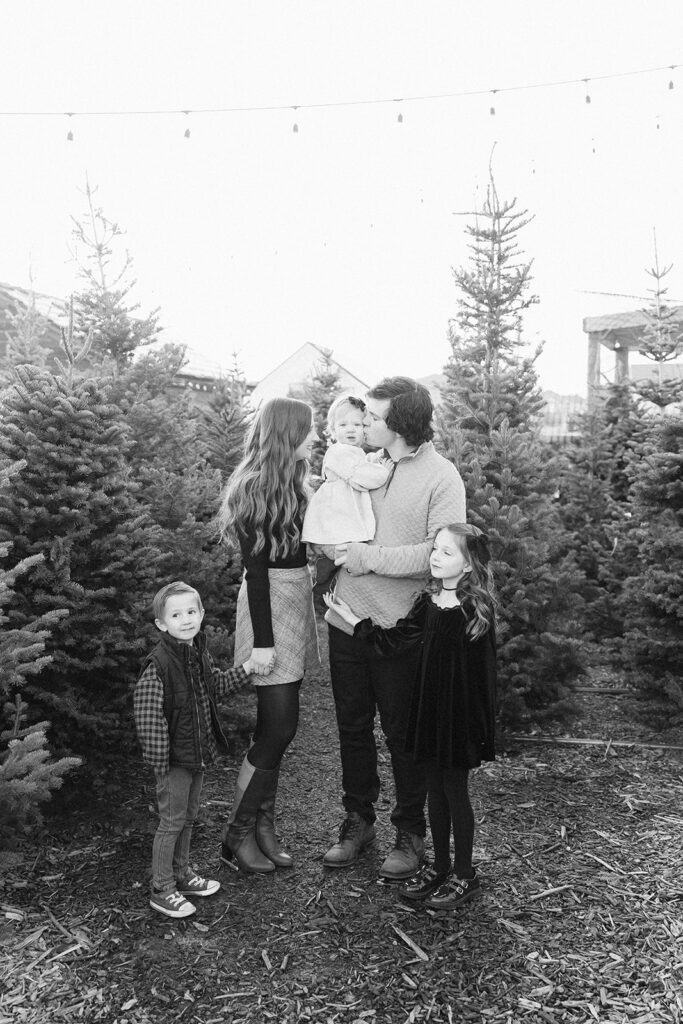 Christmas Mini Sessions | Utah Family Photographer