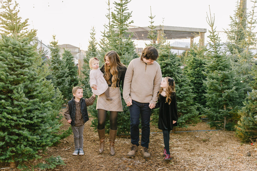 Christmas Mini Sessions | Utah Family Photographer