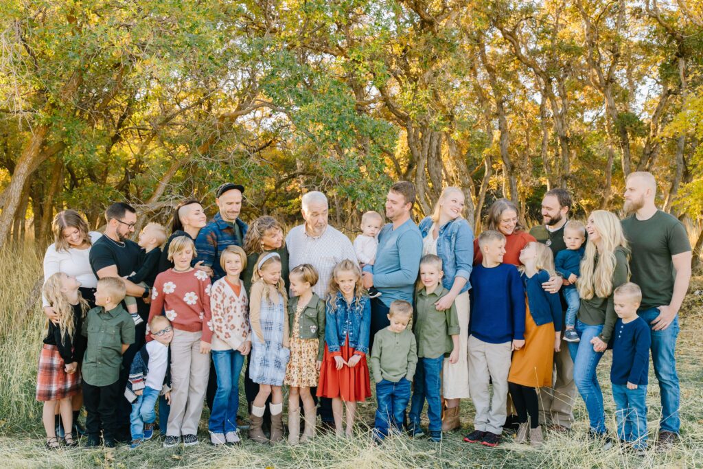 Riverton Extended Family Pictures | the Cove