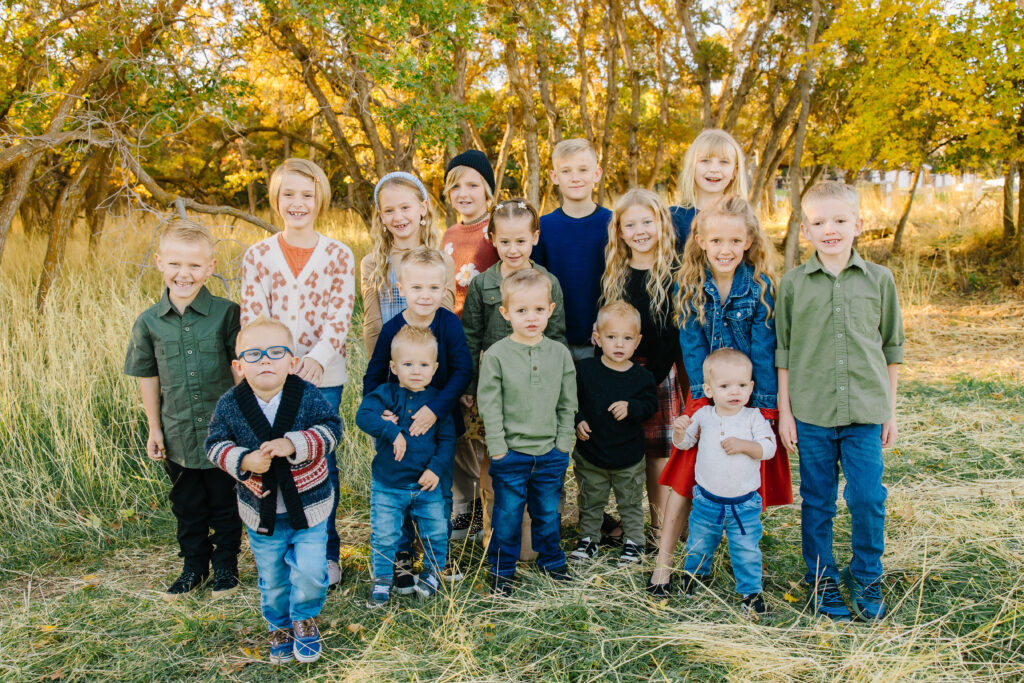 Riverton Extended Family Pictures | the Cove