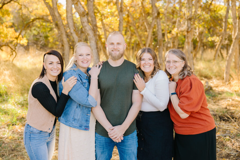 Riverton Extended Family Pictures | the Cove