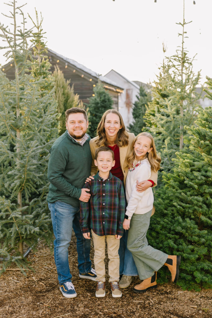 Christmas Tree Mini Session | Kinlands Farm