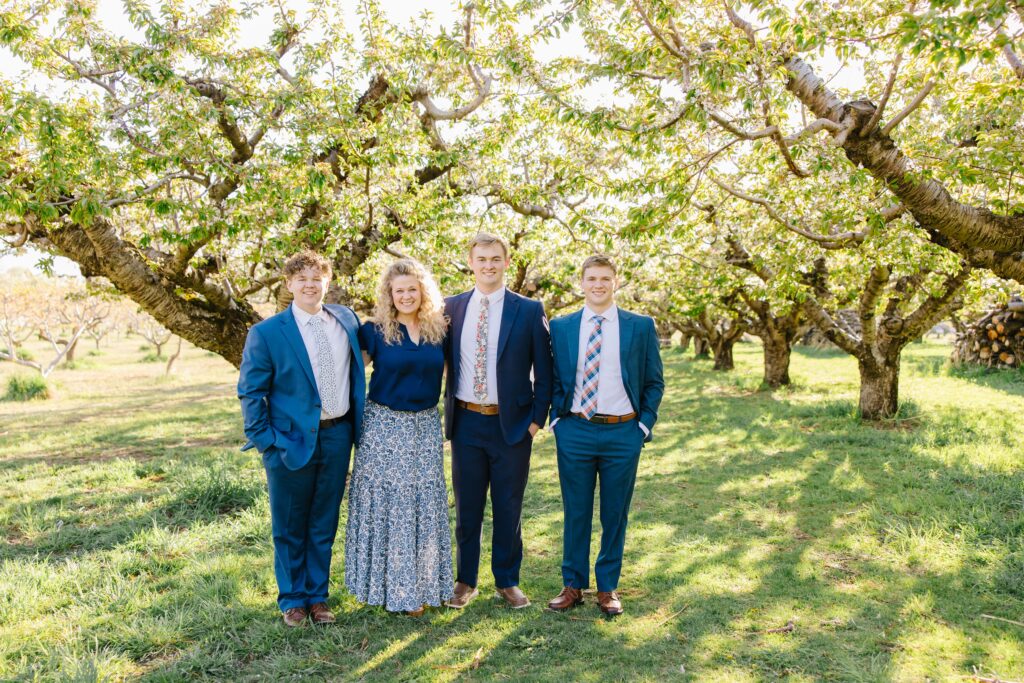 Bountiful Mission Pictures and Elder Thomas