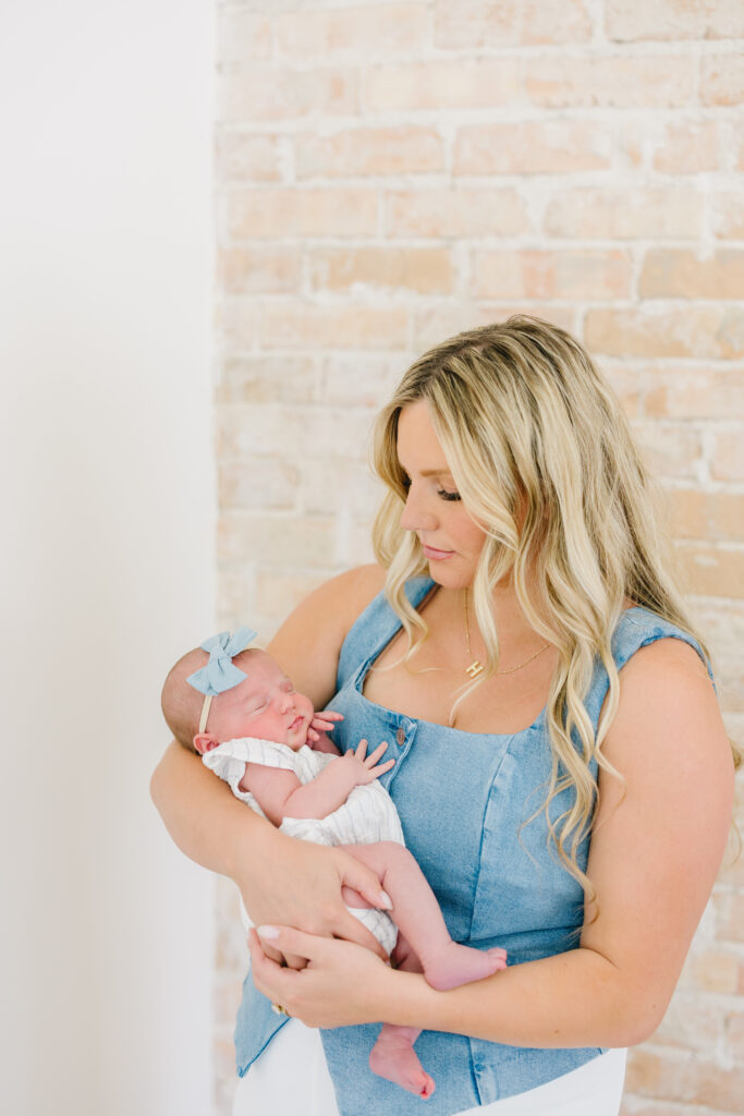 Utah Lifestyle Newborn Photographer | Baby V