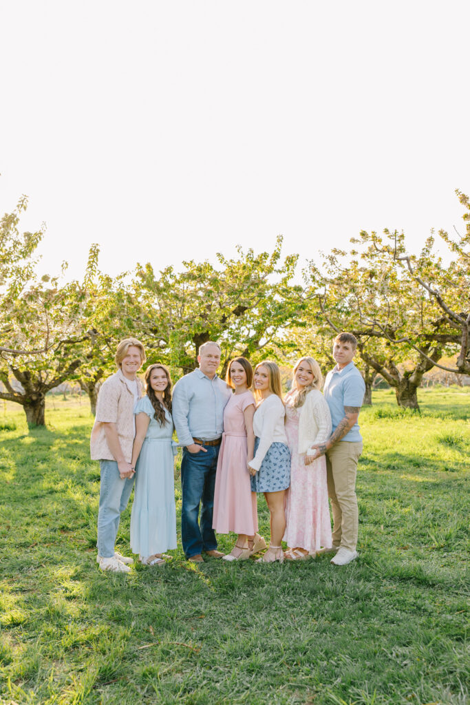 Manning Orchard Extended Family Session | Brooke Family