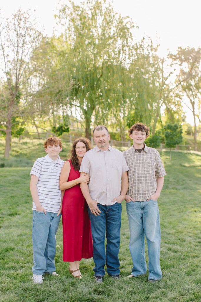 South Jordan Photographer | Family Session at Holt Farms