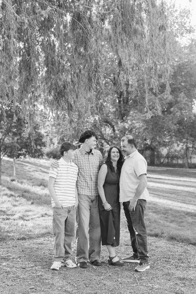 South Jordan Photographer | Family Session at Holt Farms