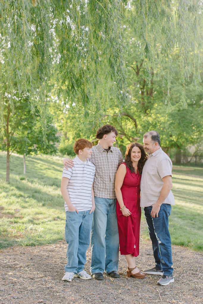 South Jordan Photographer | Family Session at Holt Farms