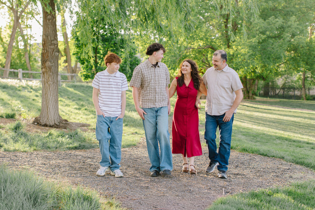 South Jordan Photographer | Family Session at Holt Farms