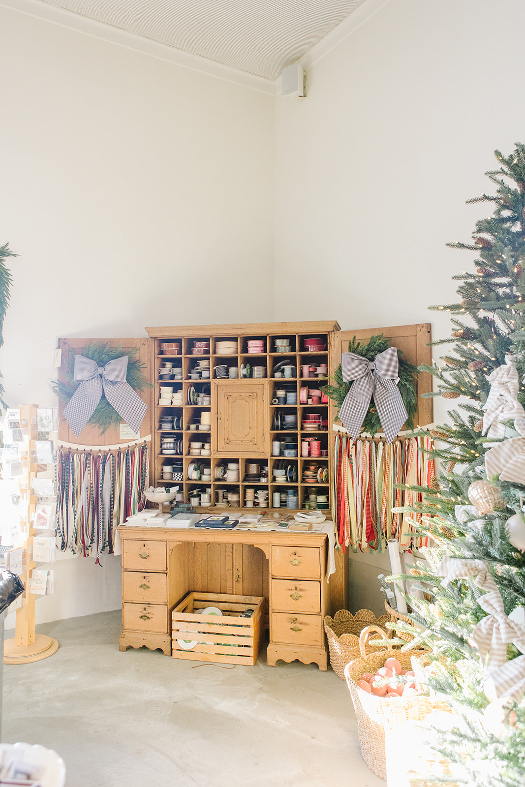 Highland Gardens Christmas decor in Utah 6