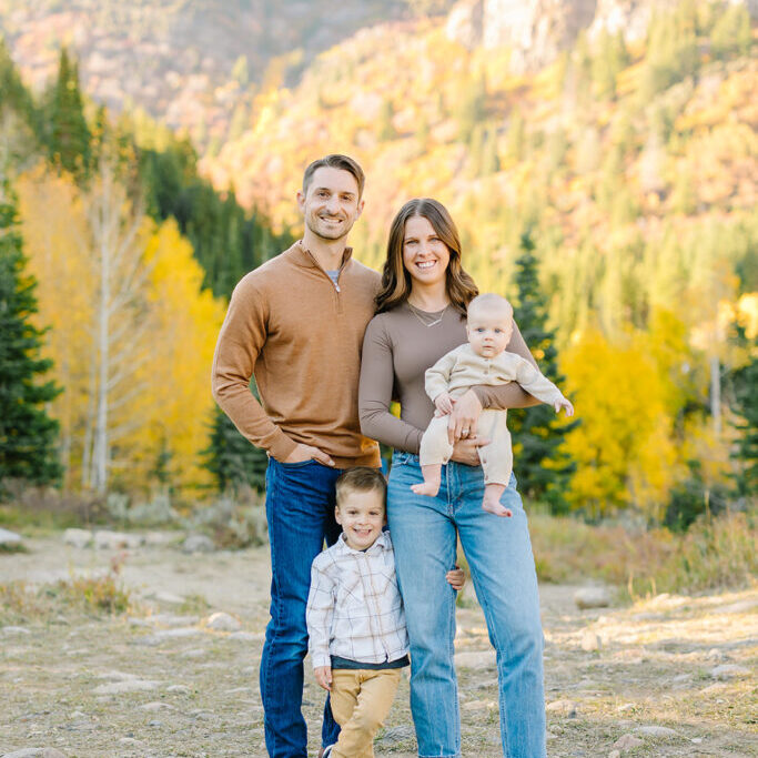 Jordan Pines Mini Session | Fall Family Pictures