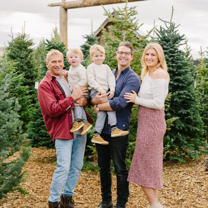 Christmas Tree Mini Session | Kinlands Farm Utah