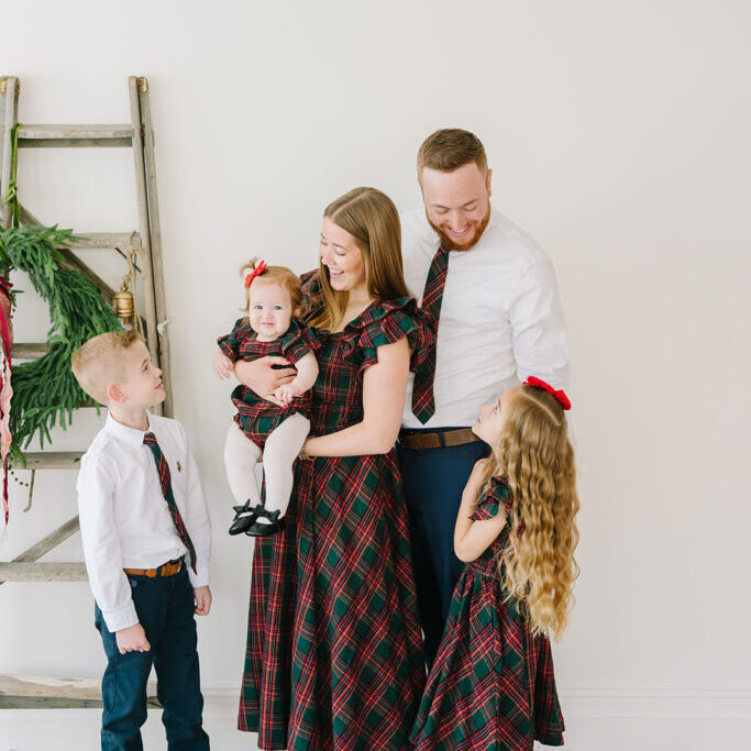 Ivy City Co Matching Outfits | Christmas Mini Session