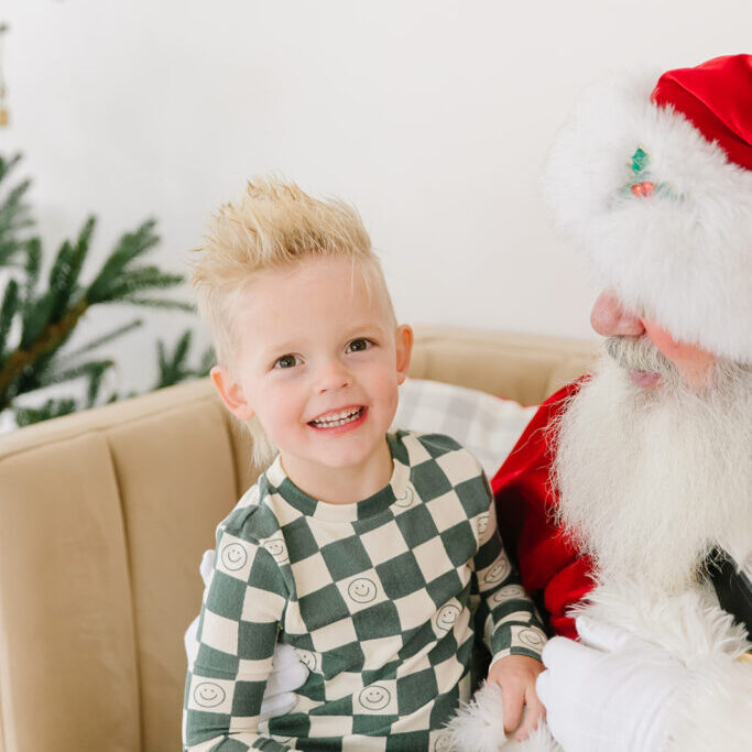 Mini Sessions with Santa Claus | Utah Family Photographer