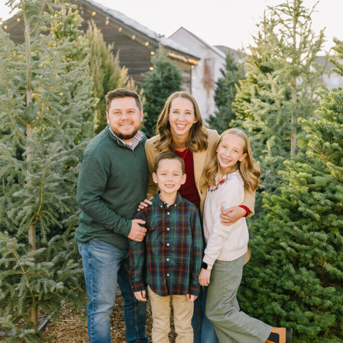 Christmas Tree Mini Session | Kinlands Farm